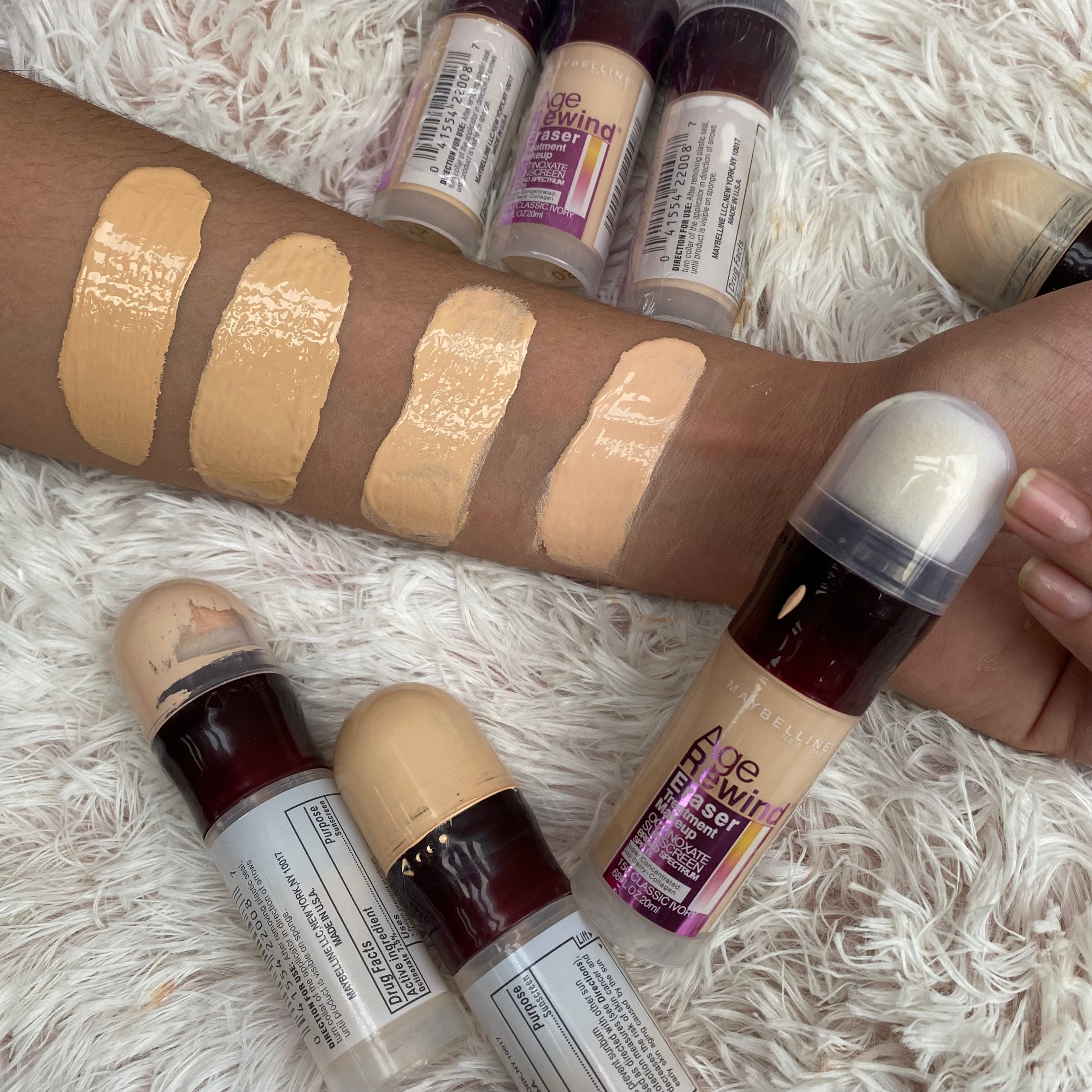 Maybelline INSTANT age rewind foundation + concealer ( extra big size) - Classy Touch Pk