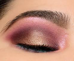 HUDA BEAUTY β Naughty Nude Eyeshadow Palette