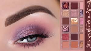 HUDA BEAUTY β Naughty Nude Eyeshadow Palette